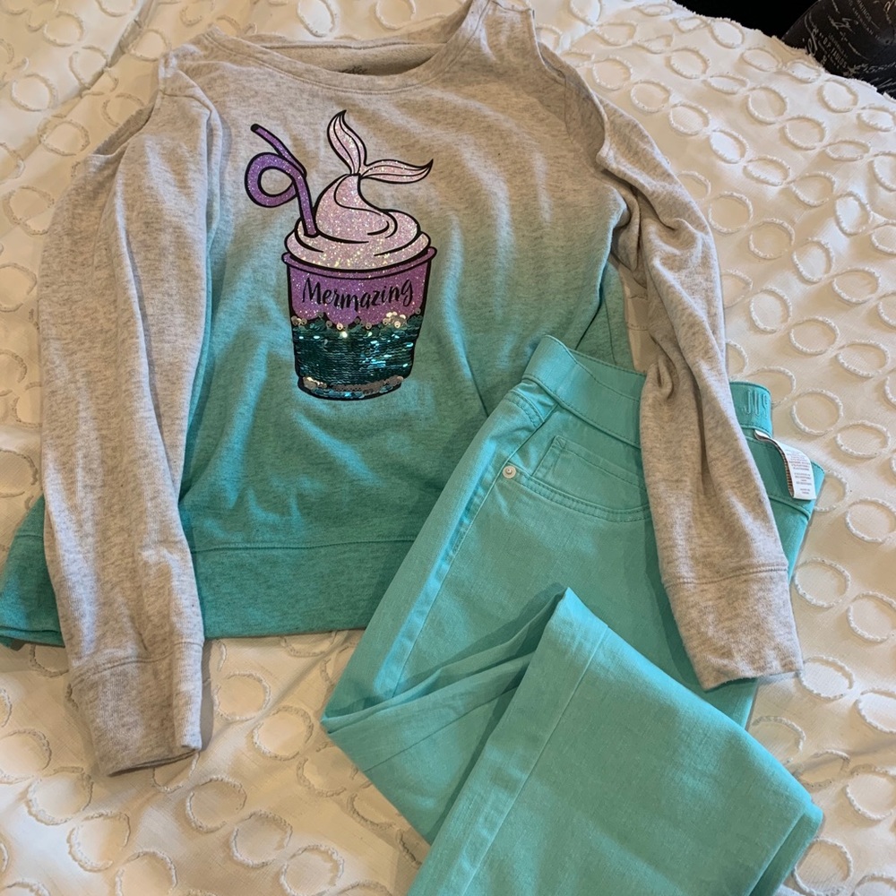 Justice outfit